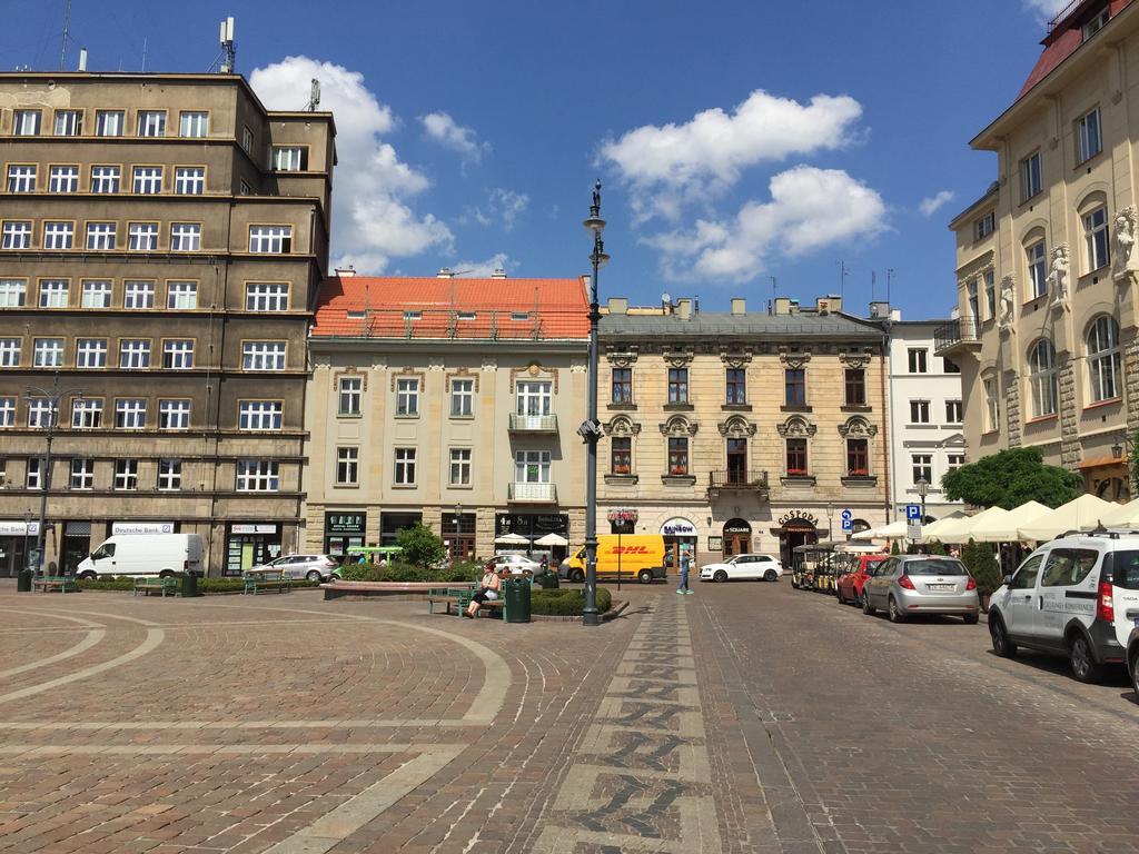 View To The Cracow Basic Apartment Krasków Exterior foto